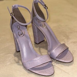 Sam Edelman lilac color size 10